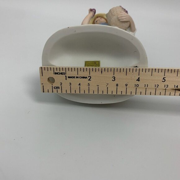 Vintage homco porcelain figurine Lady with Grape basket and ducks in A Hat - Picture 8 of 12